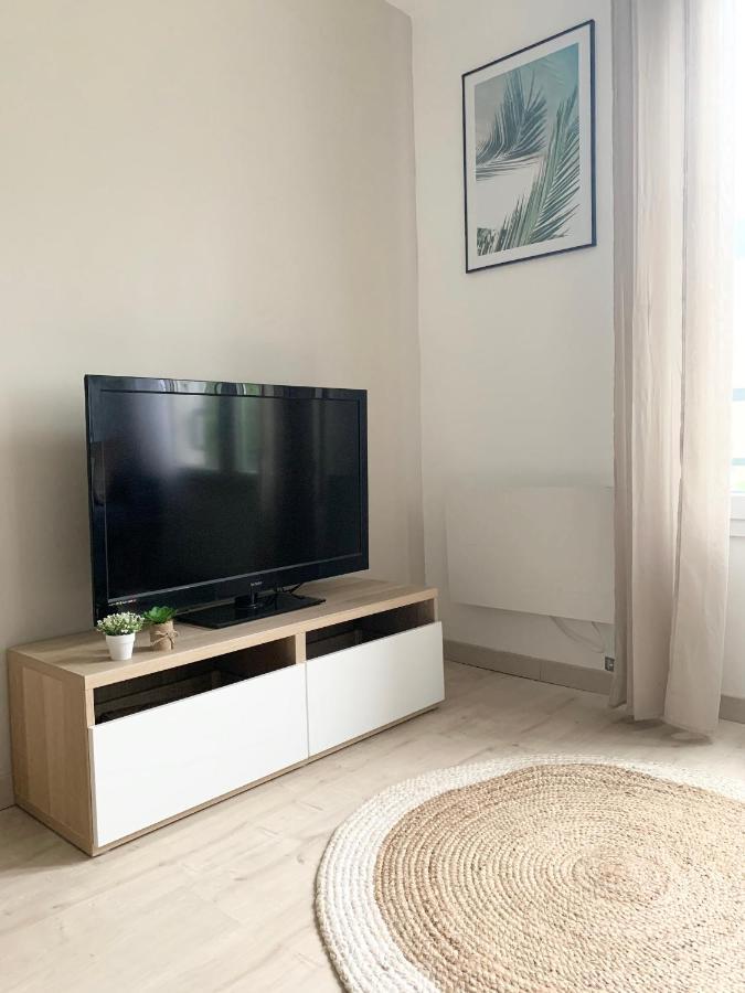 Studio 30M2 - Au Pied De La Gare - Parking Сержи Экстерьер фото